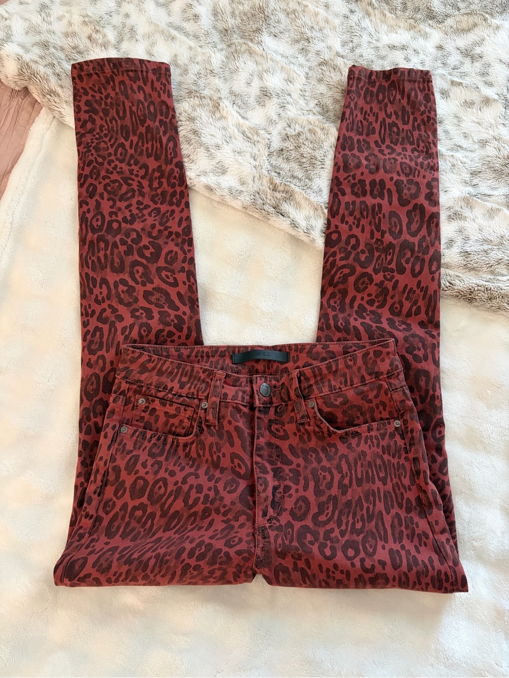 Joe’s Jeans The Charlie High Rise Skinny Ankle in Twisted Leopard/Red 🐆